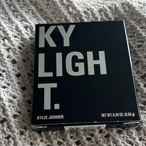 Kylie Jenner KYLIGHT T. Highlighter new nib